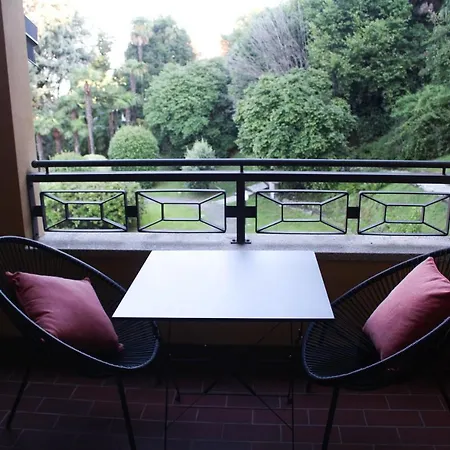 La Dell'artista Swimming Pool And Air Conditioning * 斯特雷萨