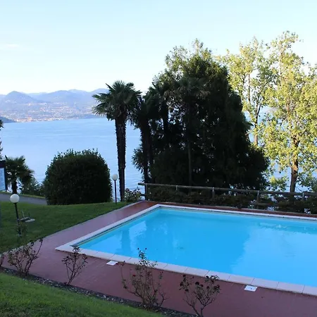 La Dell'artista Swimming Pool And Air Conditioning 公寓 *