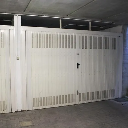 La Dell'artista Swimming Pool And Air Conditioning 公寓 *