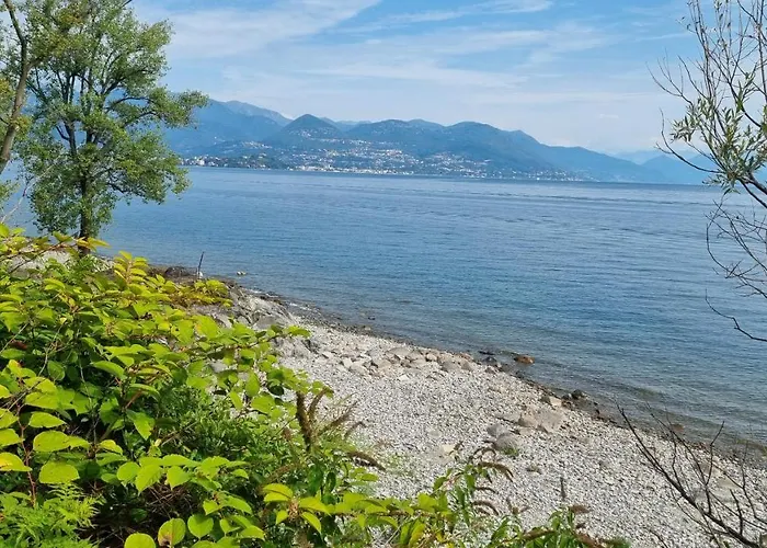 Apartman La Dell'artista Swimming Pool And Air Conditioning Stresa