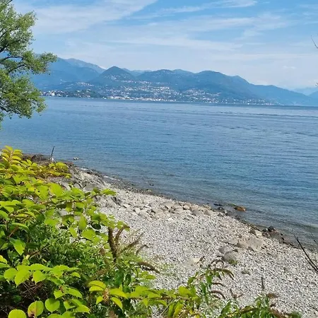 Apartment La Dell'artista Swimming Pool And Air Conditioning Stresa