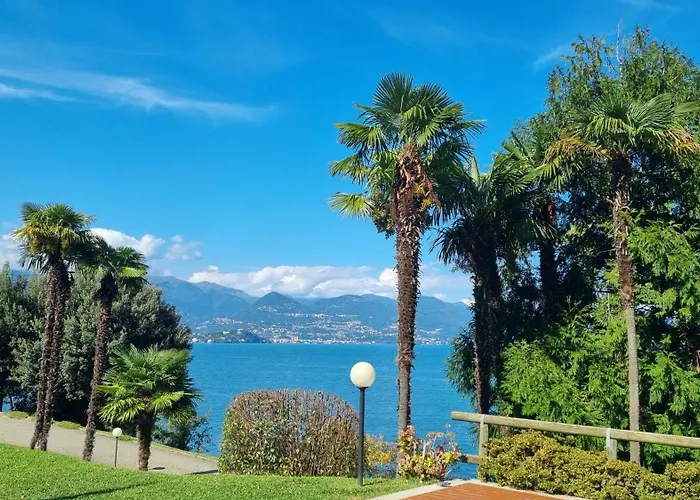 La Dell'artista Swimming Pool And Air Conditioning * Stresa